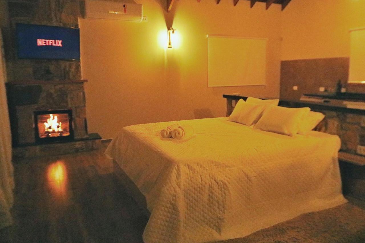 Chale Pedra Madeira Guest house *