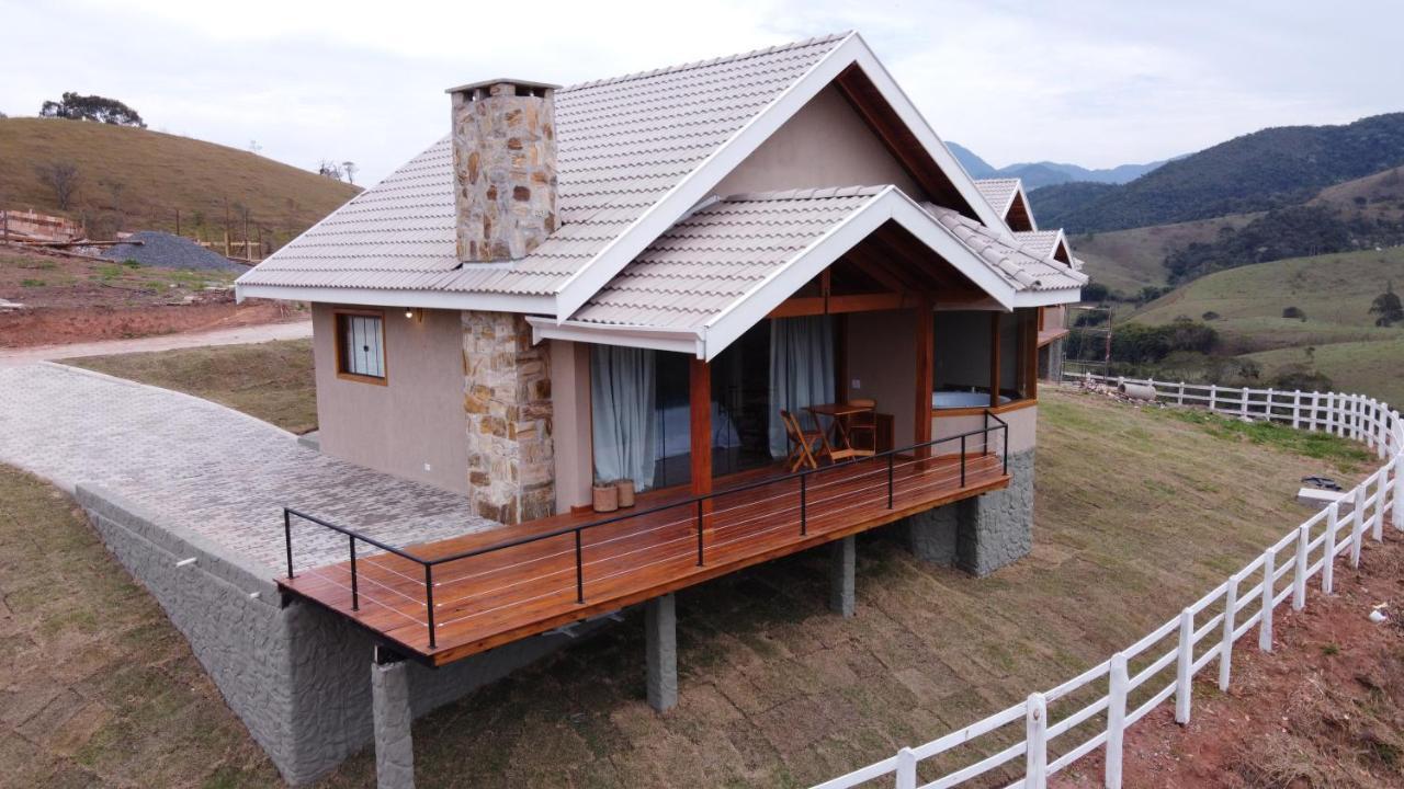 Chale Pedra Madeira Guest house Sao Bento do Sapucai